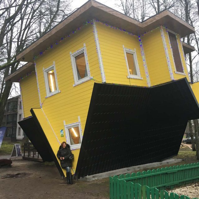 Upside-Down Illusionary Wooden House for Fun Lovers!