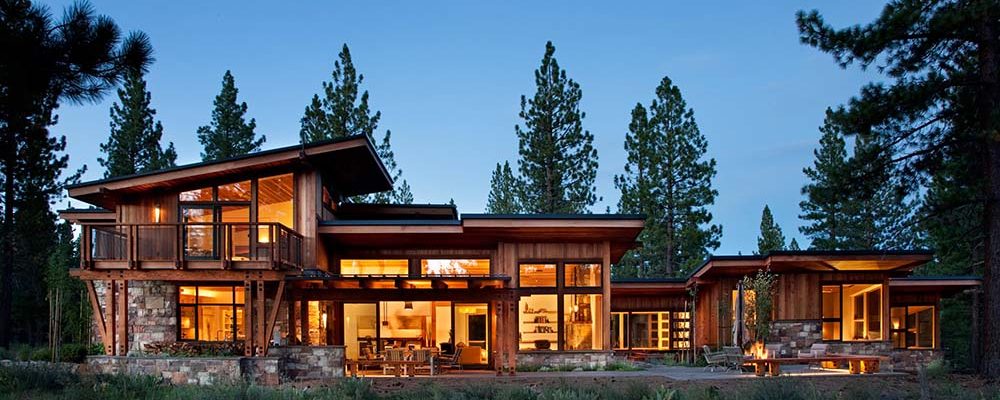 Luxurious 5,000 sq ft Timber Mountain Lodge w/ Backyard Fire Pit (8 HQ Pictures)