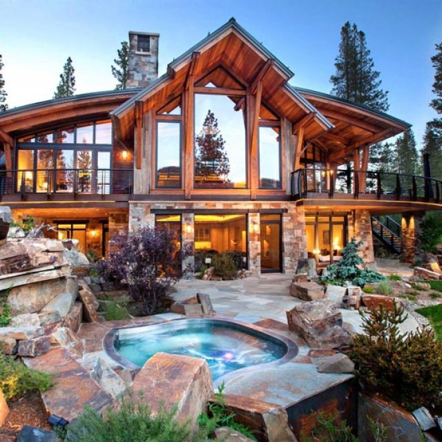 Exclusive Timber Frame Home (27 HQ Pictures)