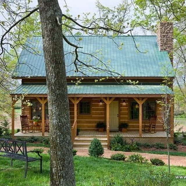 Fairy-tale-like log home (14 HQ pictures)